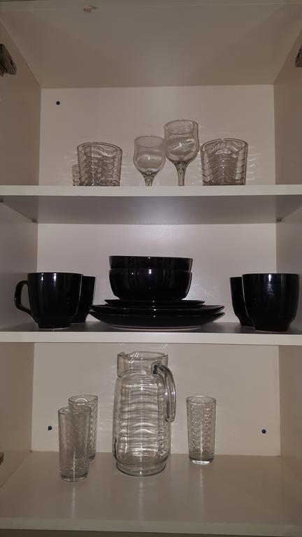 Apt 12, Executive Suites Ja - Palms Enfield エクステリア 写真