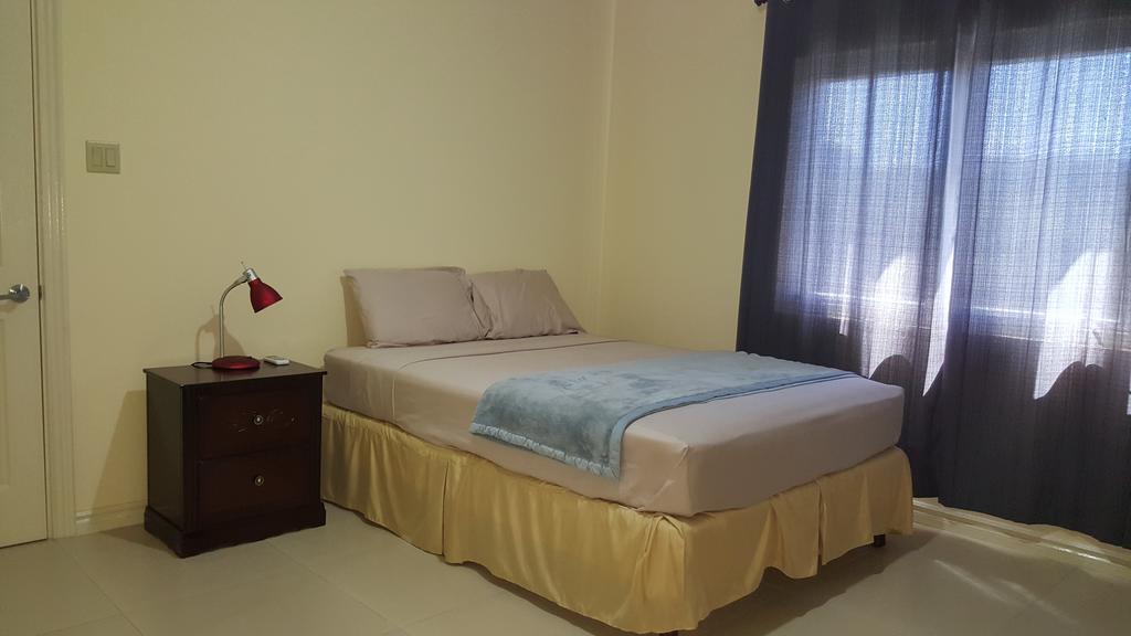 Apt 12, Executive Suites Ja - Palms Enfield エクステリア 写真