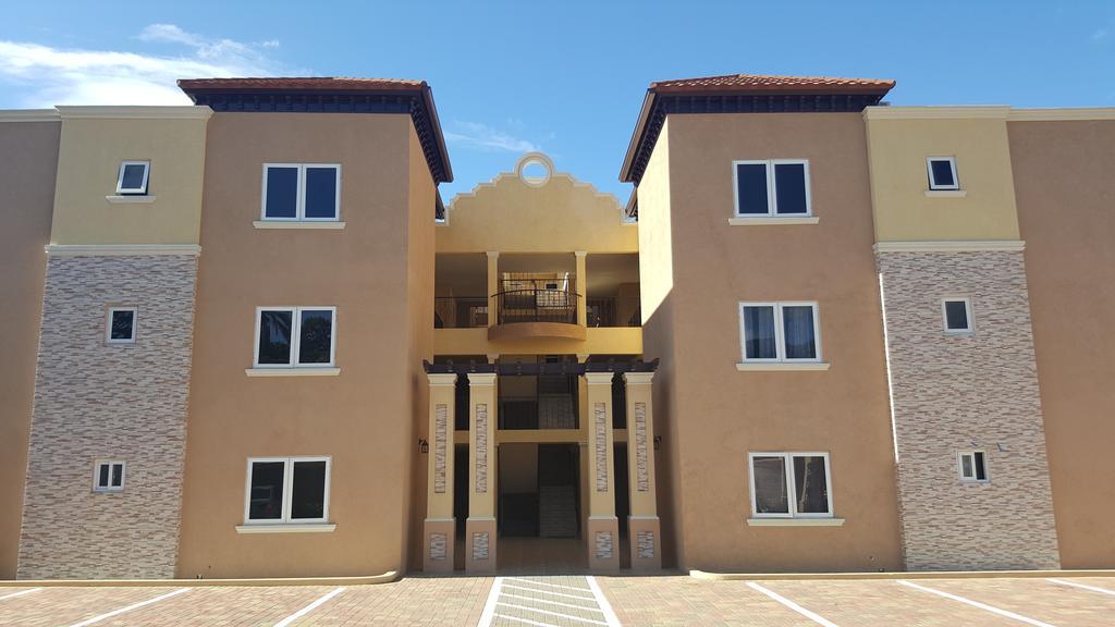 Apt 12, Executive Suites Ja - Palms Enfield エクステリア 写真